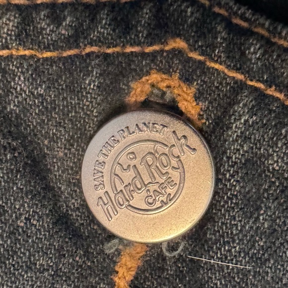 🎸 Vintage 90’s Hard Rock Cafe Denim Jacket – Never Worn! 🎸 - Picture 13 of 16
